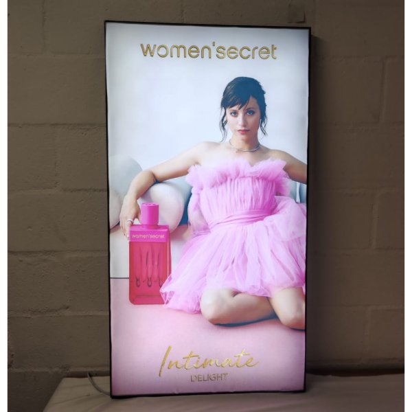 Lightbox - Wall Mount Backlit