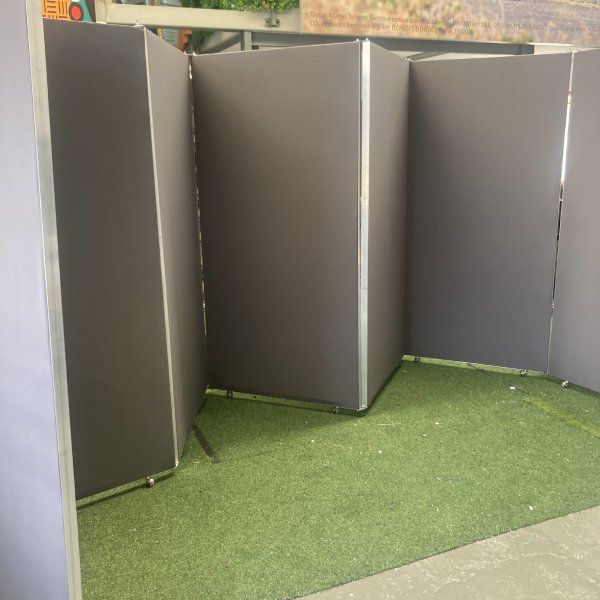Screens - Zig Zag (hinged)