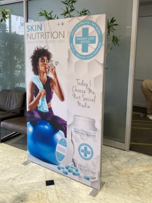 Portable fabric display stand with Tenstyle® aluminium frame and silicone edge fabric graphics.
