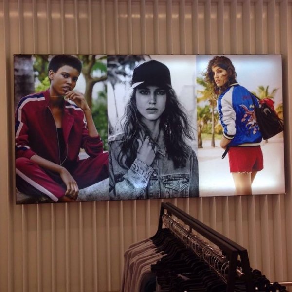 Lightbox - Wall Mount Edgelit