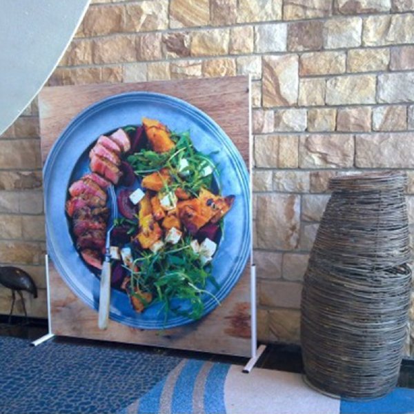 Portable fabric display stand with Tenstyle® aluminium frame and silicone edge fabric graphics.
